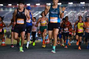 BIB: 20146, 2338, 24021, 20701, 7100, 26139, 201
                            <button type="button" onclick="openModal(22884938)" class="btn btn-primary btn-sm float-right btn-popup" data-toggle="modal" data-target=".modal-high-quality">
                        <i class="fas fa-shopping-cart"></i> Add to Cart
                    </button>
                                            <button type="button" onclick="isThisMe(22884938, true)" class="btn btn-success btn-sm float-right btn-popup btn-isme hidden" data-toggle="tooltip" data-placement="bottom" title="นี่คือรูปของคุณใช่ไหม คลิกที่นี่เพื่อเอาเข้าอัลบั้ม">
                        <i class="fas fa-plus"></i> Add to album
                    </button>
                    <button type="button" onclick="isThisMe(22884938, false)" class="btn btn-warning btn-sm float-right btn-popup btn-isnotme hidden">
                        <i class="fas fa-ban"></i> Remove from album
                    </button>